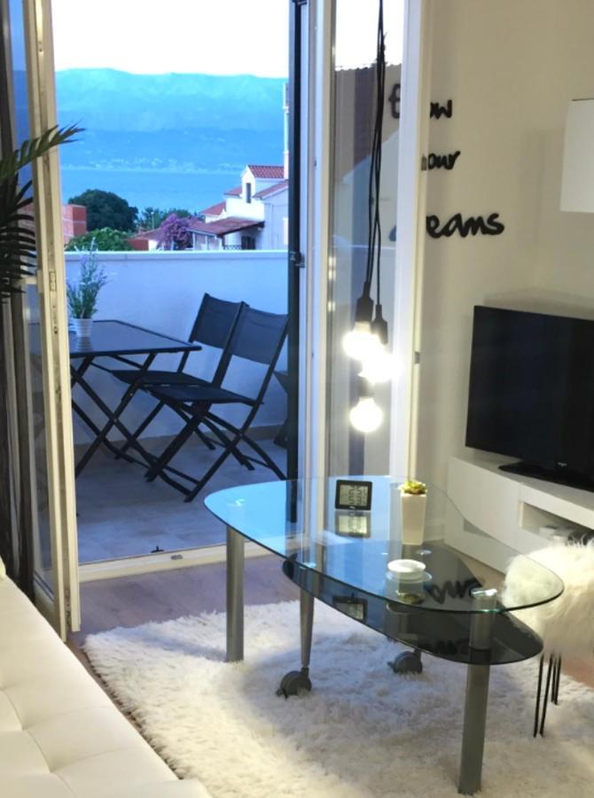 Apartment New Chic Supetar Exterior photo